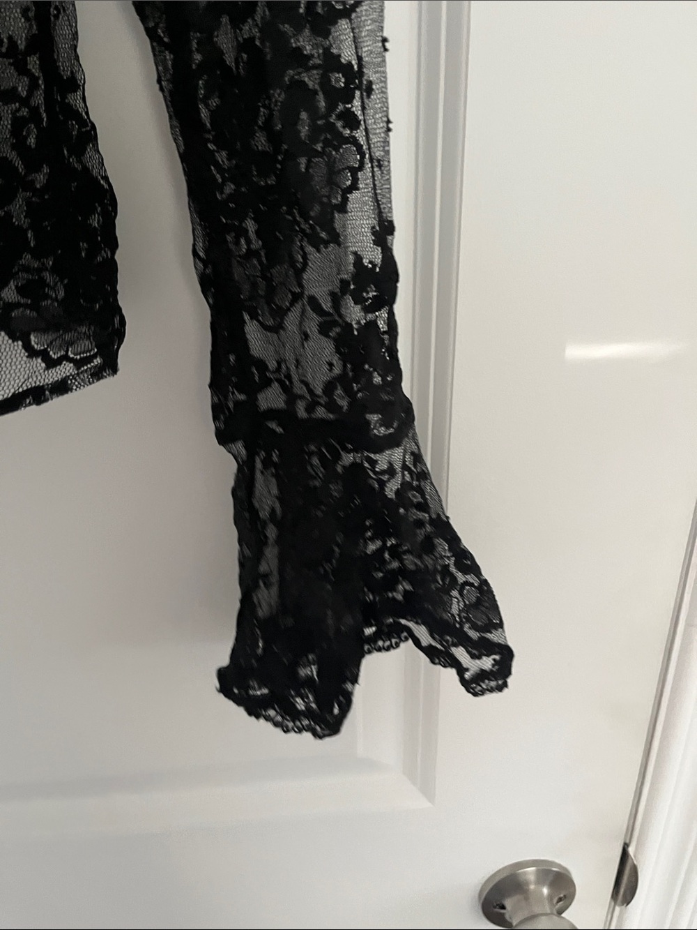 Sheer Black Lace Long-Sleeve Women's Top - Picture 6 of 8